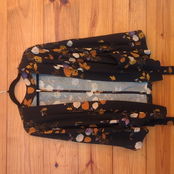 Free People 'Wrap It Up' Long Sleeve Floral Kimono XS - Picture 9 of 11